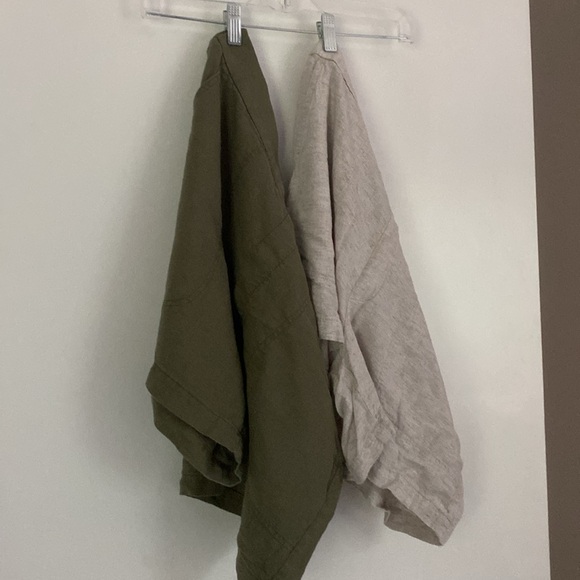 Banana Republic (2 pair) linen shorts, size L - Picture 15 of 16